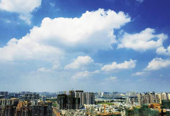 全面提升空氣質(zhì)量 鄭州藍(lán) 在行動